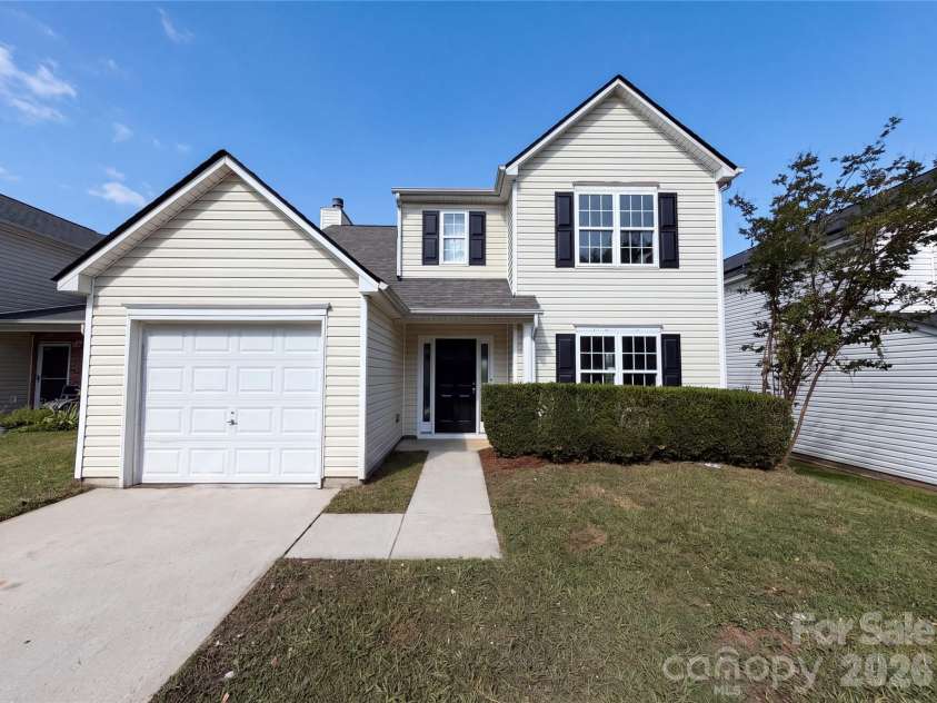 10319 Covingtonwood Drive, Charlotte, NC 28214.  MLS# CAR4417017, YatesRealty ID 46002. 