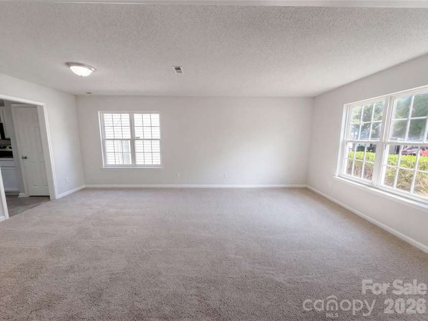 10319 Covingtonwood Drive, Charlotte, NC 28214.  MLS# CAR4417017, YatesRealty ID 46002. 
