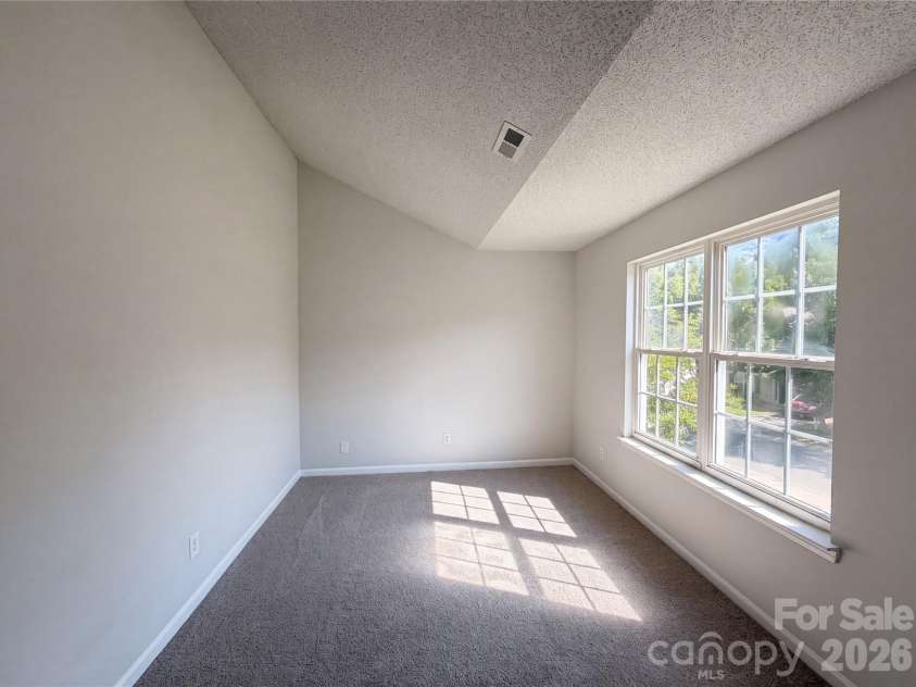 10319 Covingtonwood Drive, Charlotte, NC 28214.  MLS# CAR4417017, YatesRealty ID 46002. 