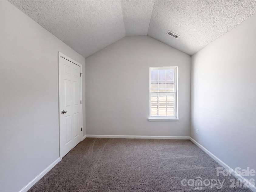 10319 Covingtonwood Drive, Charlotte, NC 28214.  MLS# CAR4417017, YatesRealty ID 46002. 