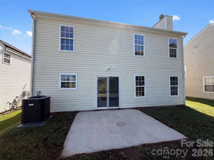 10319 Covingtonwood Drive, Charlotte, NC 28214.  MLS# CAR4417017, YatesRealty ID 46002. 