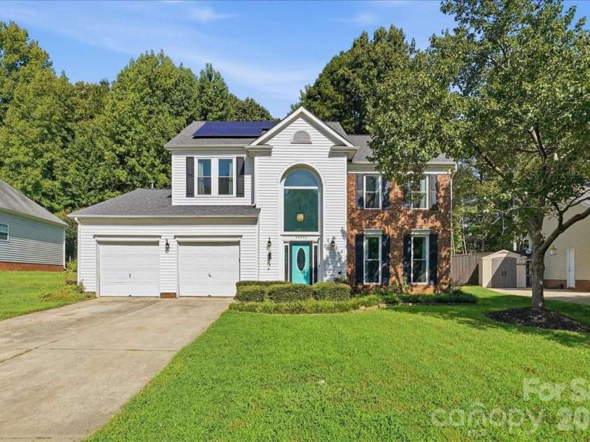 14043 Hatton Cross Drive, Charlotte, NC 28278.  MLS# CAR4417015, YatesRealty ID 46003. 