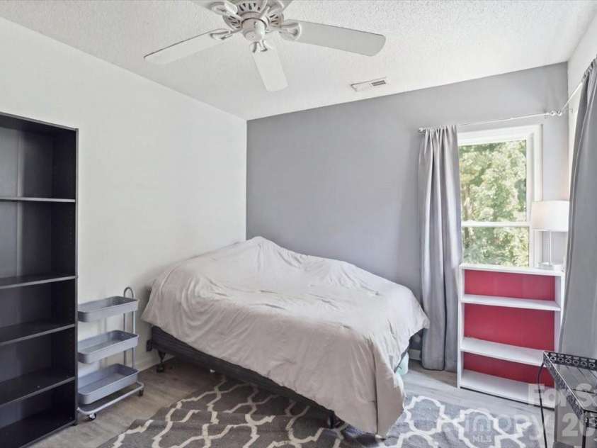 14043 Hatton Cross Drive, Charlotte, NC 28278.  MLS# CAR4417015, YatesRealty ID 46003. 