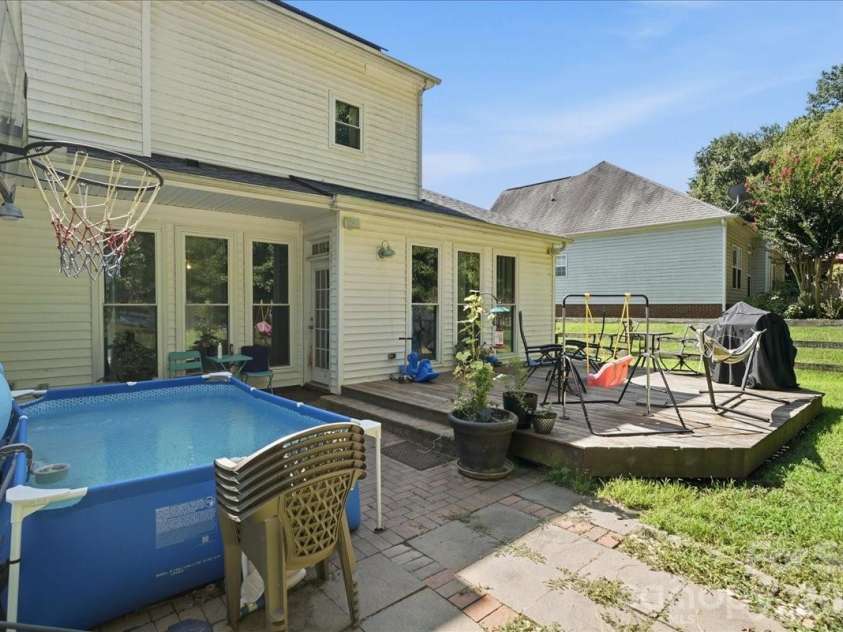 14043 Hatton Cross Drive, Charlotte, NC 28278.  MLS# CAR4417015, YatesRealty ID 46003. 
