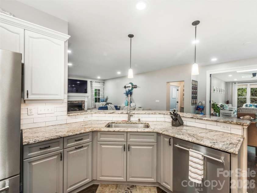 5600 Crown Hill Drive, Mint Hill, NC 28227.  MLS# CAR4416907, YatesRealty ID 46004. 