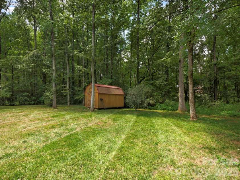 5600 Crown Hill Drive, Mint Hill, NC 28227.  MLS# CAR4416907, YatesRealty ID 46004. 