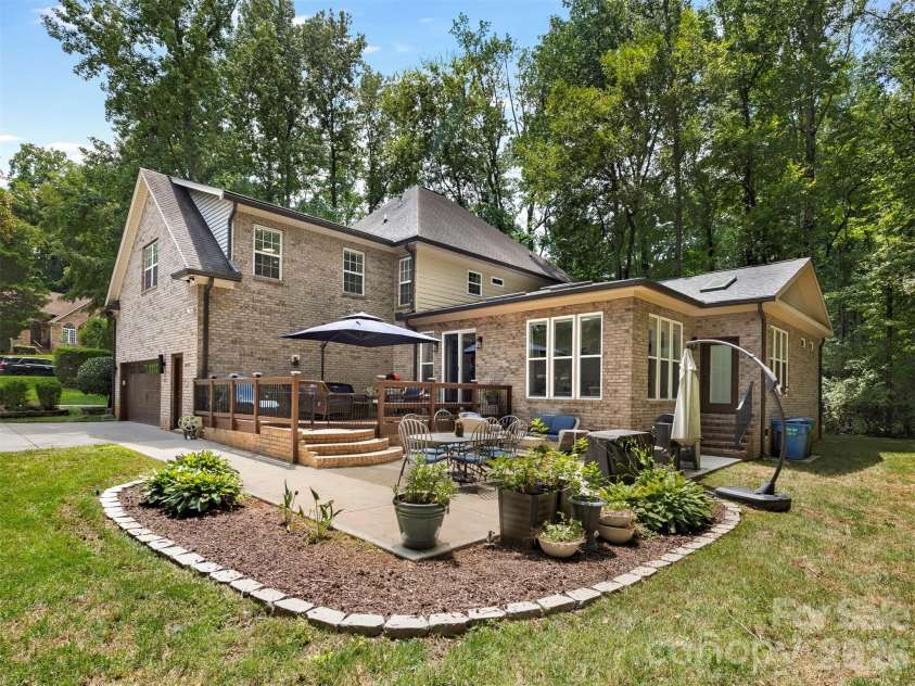 5600 Crown Hill Drive, Mint Hill, NC 28227.  MLS# CAR4416907, YatesRealty ID 46004. 