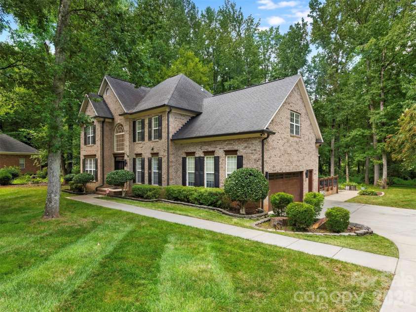 5600 Crown Hill Drive, Mint Hill, NC 28227.  MLS# CAR4416907, YatesRealty ID 46004. 