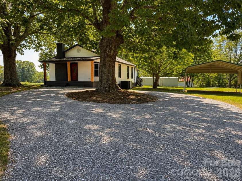 251 Beulah Road, Statesville, NC 28677.  MLS# CAR4416828, YatesRealty ID 46005. 