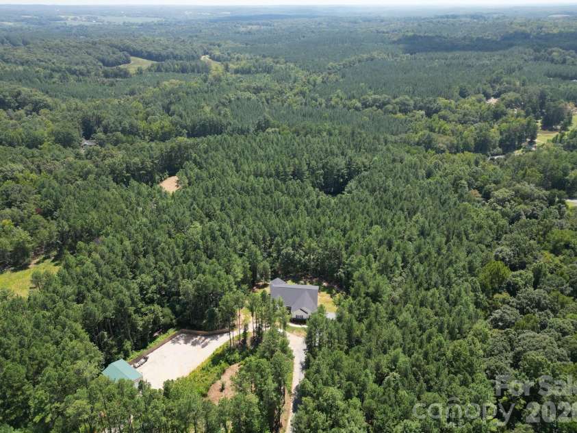 997 Skyland Drive, Mount Pleasant, NC 28124.  MLS# CAR4415524, YatesRealty ID 46007. 
