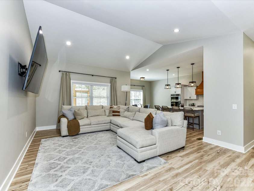 997 Skyland Drive, Mount Pleasant, NC 28124.  MLS# CAR4415524, YatesRealty ID 46007. 