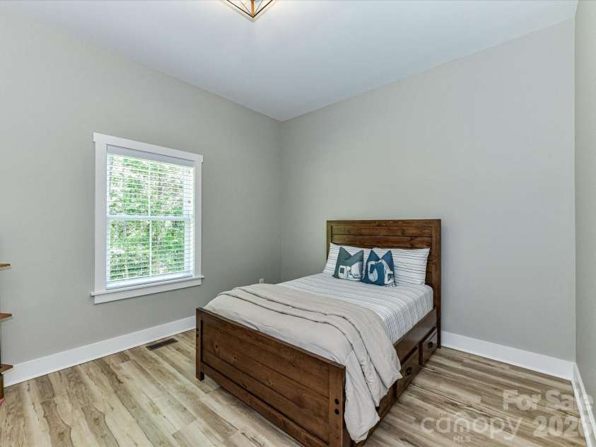 997 Skyland Drive, Mount Pleasant, NC 28124.  MLS# CAR4415524, YatesRealty ID 46007. 