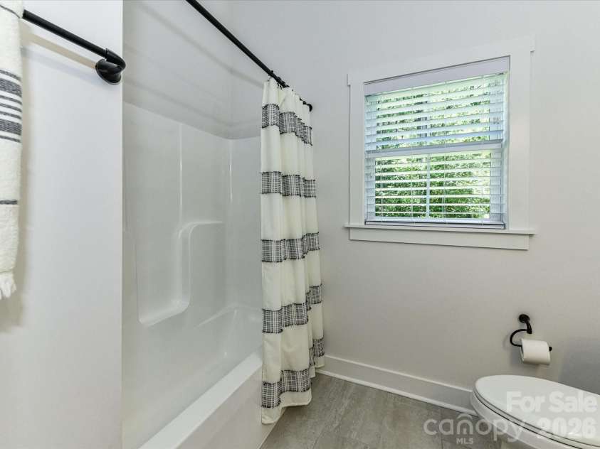 997 Skyland Drive, Mount Pleasant, NC 28124.  MLS# CAR4415524, YatesRealty ID 46007. 