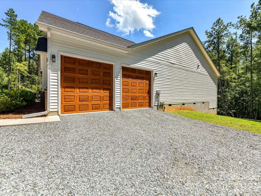 997 Skyland Drive, Mount Pleasant, NC 28124.  MLS# CAR4415524, YatesRealty ID 46007. 