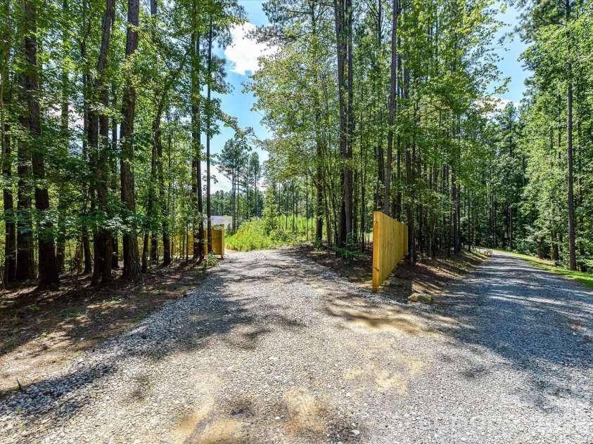 997 Skyland Drive, Mount Pleasant, NC 28124.  MLS# CAR4415524, YatesRealty ID 46007. 