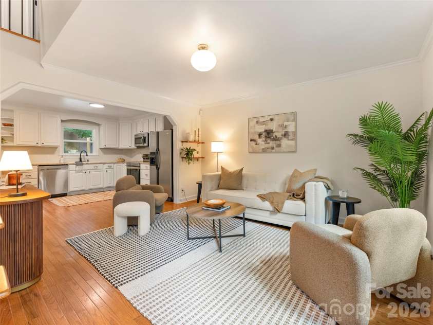 28 Marne Road, Asheville, NC 28803.  MLS# CAR4417018, YatesRealty ID 46009. 