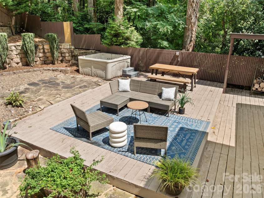 28 Marne Road, Asheville, NC 28803.  MLS# CAR4417018, YatesRealty ID 46009. Backyard