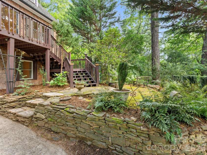 28 Marne Road, Asheville, NC 28803.  MLS# CAR4417018, YatesRealty ID 46009. Front Patio