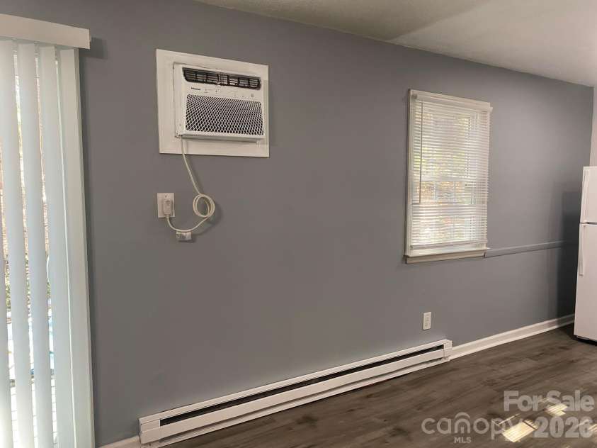 1962 & 1966 Lakeview Road, Asheboro, NC 27203.  MLS# CAR4345313, YatesRealty ID 4601. 