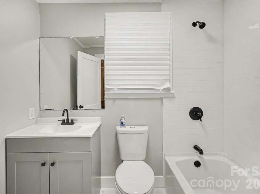 1909 Marshall Avenue, Gastonia, NC 28052.  MLS# CAR4416194, YatesRealty ID 46010. 