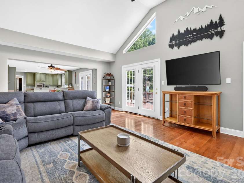 153 Folkstone Road, Mooresville, NC 28117.  MLS# CAR4416757, YatesRealty ID 46012. 
