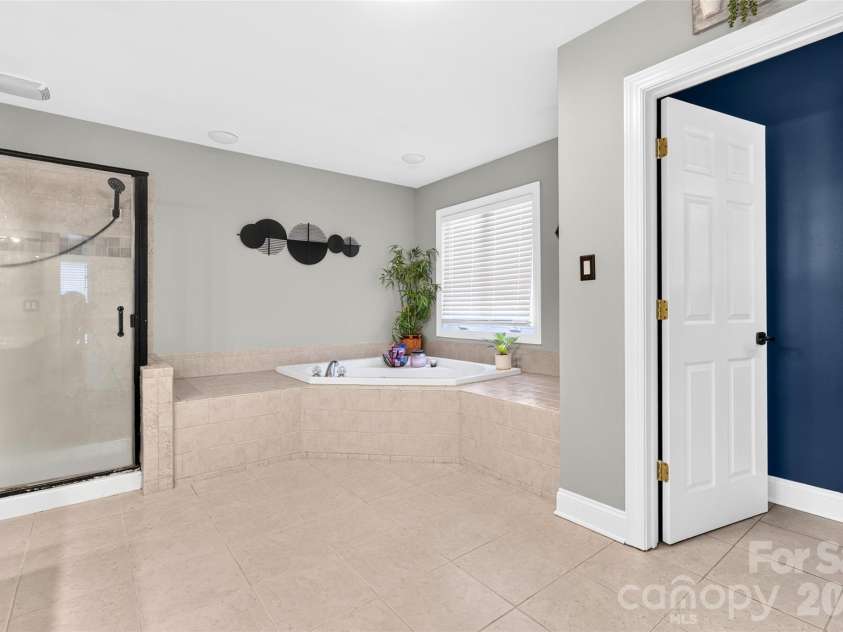 153 Folkstone Road, Mooresville, NC 28117.  MLS# CAR4416757, YatesRealty ID 46012. 