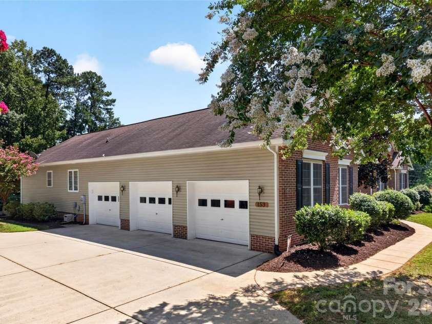 153 Folkstone Road, Mooresville, NC 28117.  MLS# CAR4416757, YatesRealty ID 46012. 