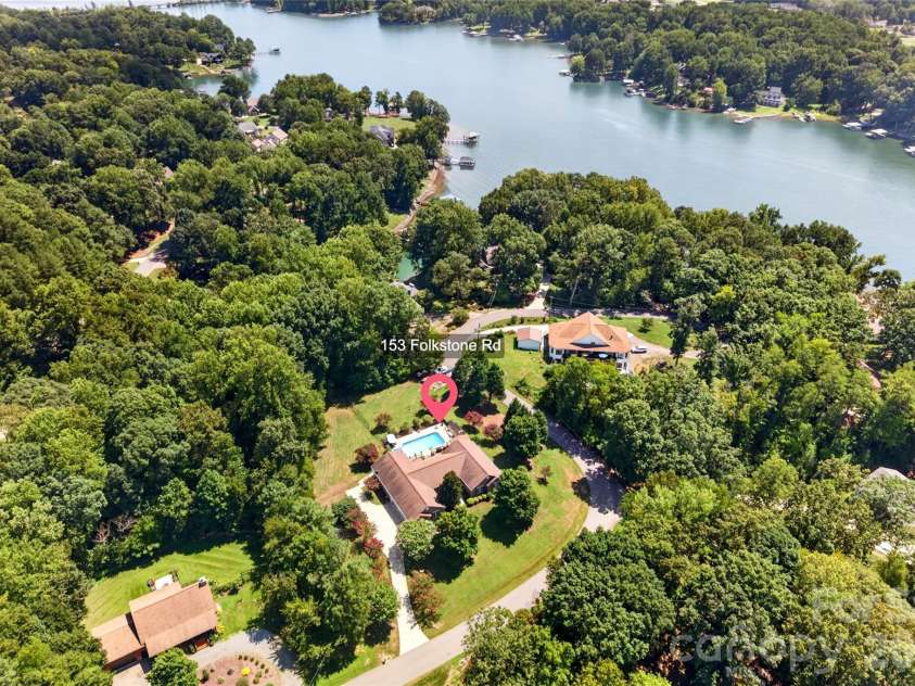 153 Folkstone Road, Mooresville, NC 28117.  MLS# CAR4416757, YatesRealty ID 46012. 