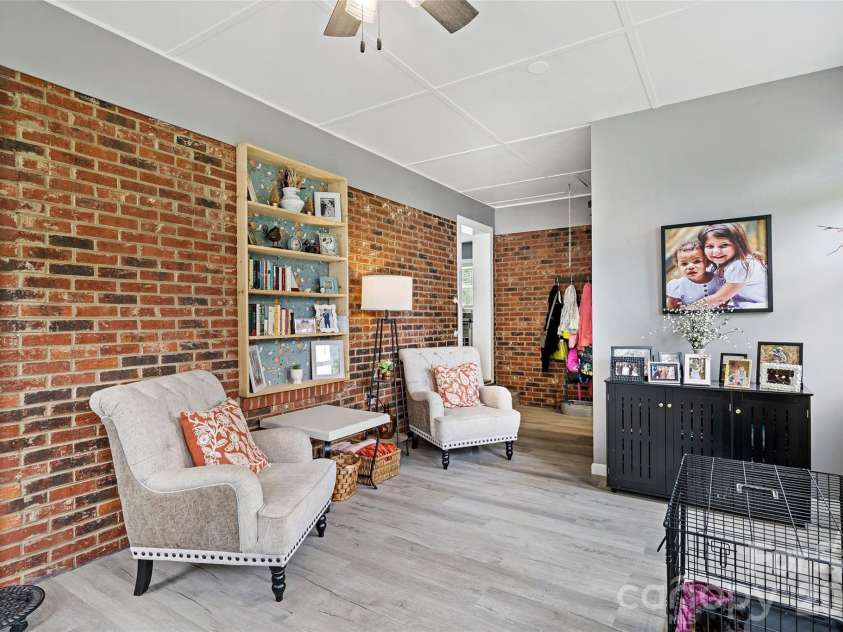 204 Quail Hollow Road, Marion, NC 28752.  MLS# CAR4409069, YatesRealty ID 46017. 