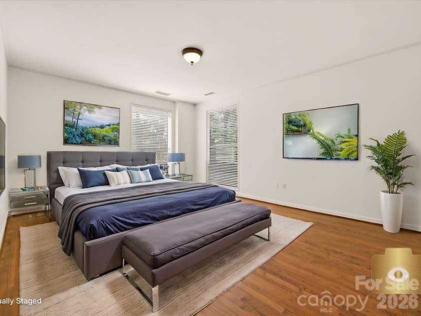 806 Cherokee Road, Charlotte, NC 28207.  MLS# CAR4415796, YatesRealty ID 46018. Virtually staged bedroom