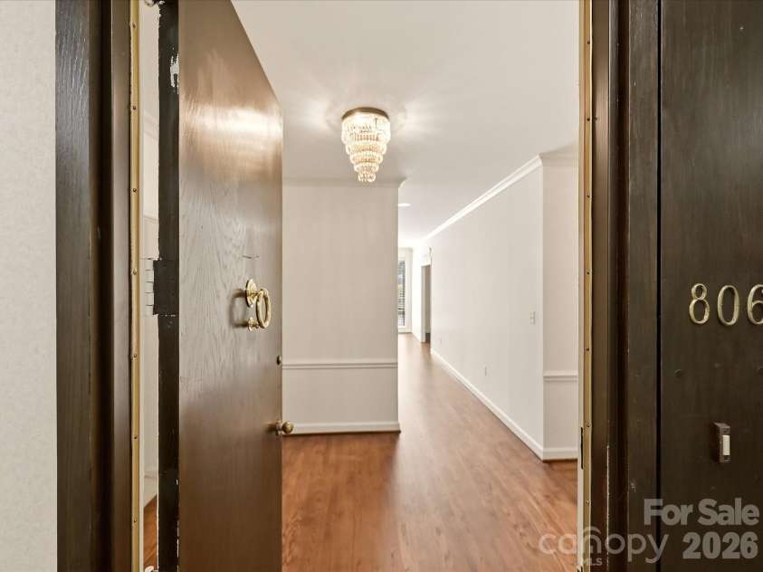 806 Cherokee Road, Charlotte, NC 28207.  MLS# CAR4415796, YatesRealty ID 46018. Welcome to 806 Cherokee