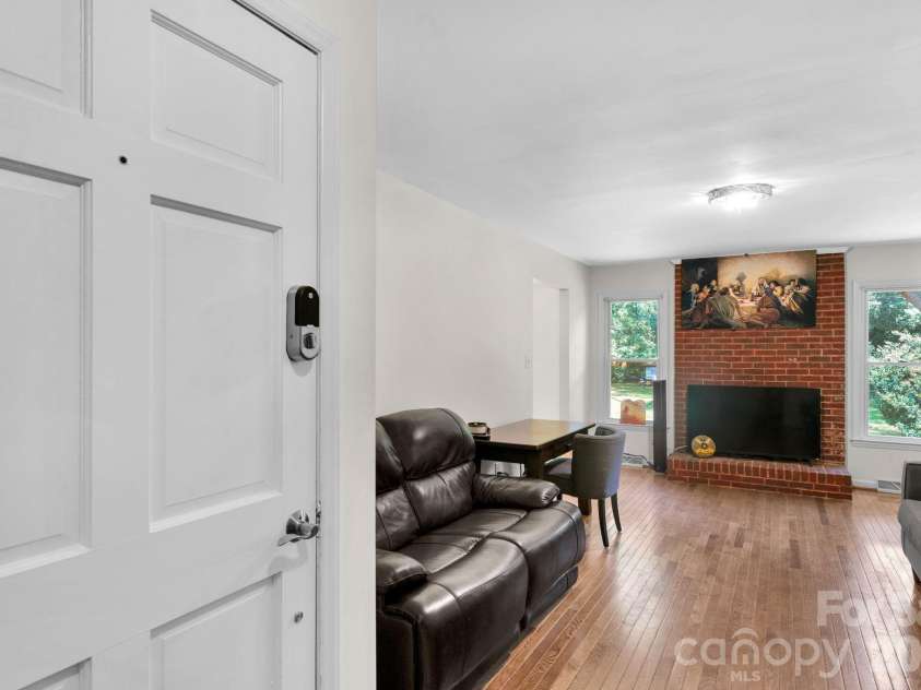 9800 Ordway Court, Charlotte, NC 28270.  MLS# CAR4405798, YatesRealty ID 46019. 