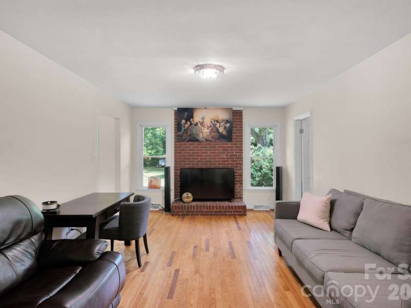 9800 Ordway Court, Charlotte, NC 28270.  MLS# CAR4405798, YatesRealty ID 46019. 