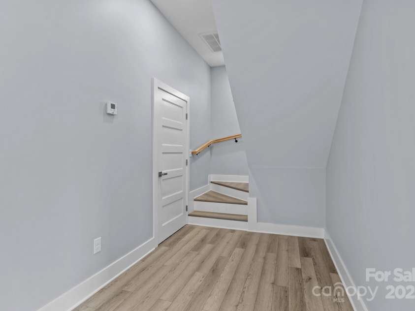 913 Wilson W Lee Boulevard, Statesville, NC 28677.  MLS# CAR4231342, YatesRealty ID 4602. 