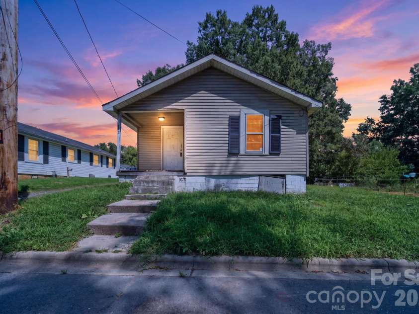 439 Richardson Street, Albemarle, NC 28001.  MLS# CAR4417020, YatesRealty ID 46020. 