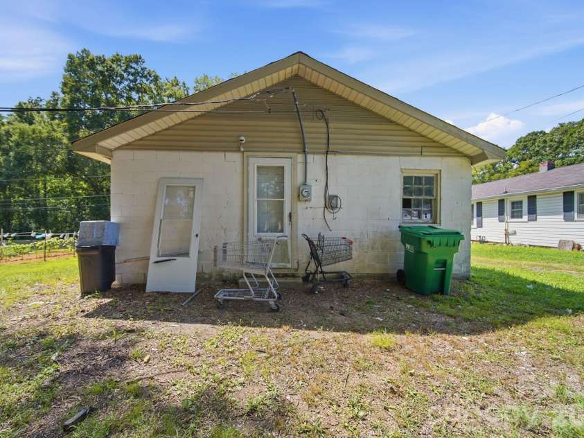 439 Richardson Street, Albemarle, NC 28001.  MLS# CAR4417020, YatesRealty ID 46020. 