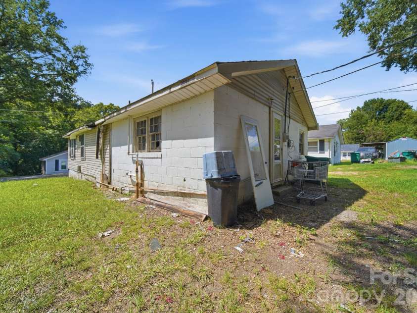 439 Richardson Street, Albemarle, NC 28001.  MLS# CAR4417020, YatesRealty ID 46020. 
