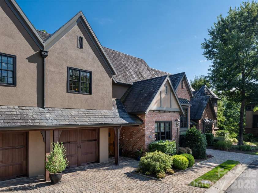16 Village Oak Drive, Arden, NC 28704.  MLS# CAR4416806, YatesRealty ID 46021. 