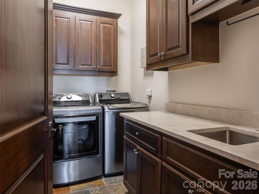 16 Village Oak Drive, Arden, NC 28704.  MLS# CAR4416806, YatesRealty ID 46021. 