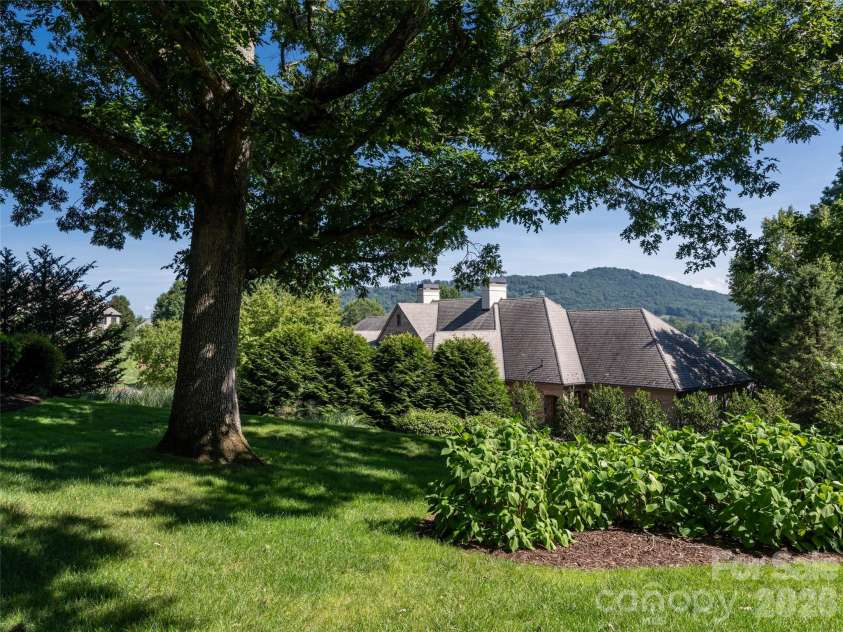 16 Village Oak Drive, Arden, NC 28704.  MLS# CAR4416806, YatesRealty ID 46021. 