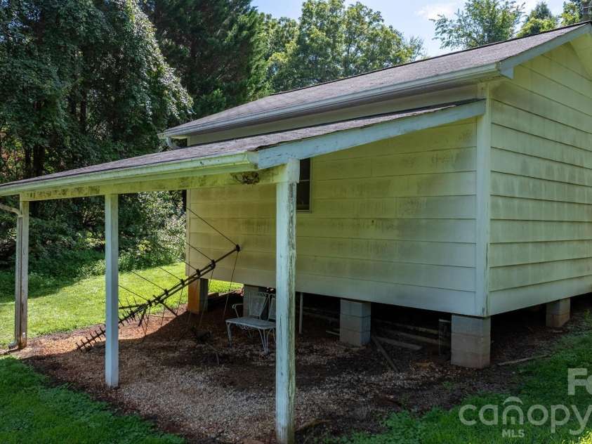 2656 Barrier Loop, Morganton, NC 28655.  MLS# CAR4416832, YatesRealty ID 46024. 
