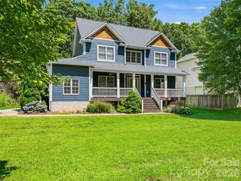 5 Amelia Court, Arden, NC 28704.  MLS# CAR4416847, YatesRealty ID 46025. 