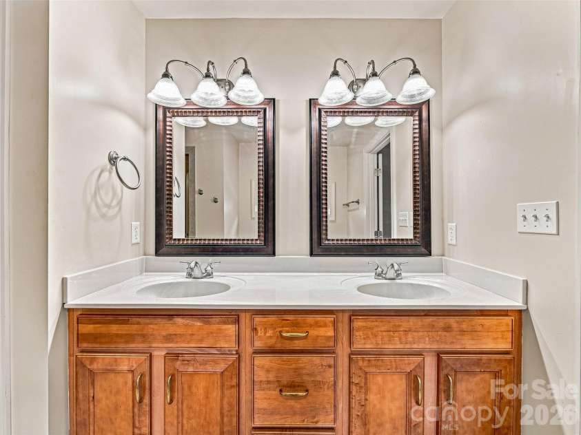 5 Amelia Court, Arden, NC 28704.  MLS# CAR4416847, YatesRealty ID 46025. 