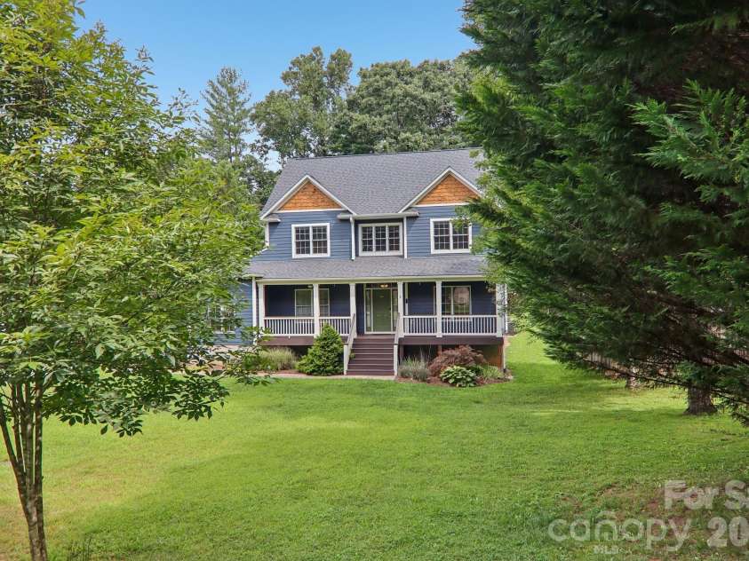5 Amelia Court, Arden, NC 28704.  MLS# CAR4416847, YatesRealty ID 46025. 