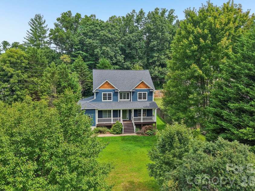 5 Amelia Court, Arden, NC 28704.  MLS# CAR4416847, YatesRealty ID 46025. 