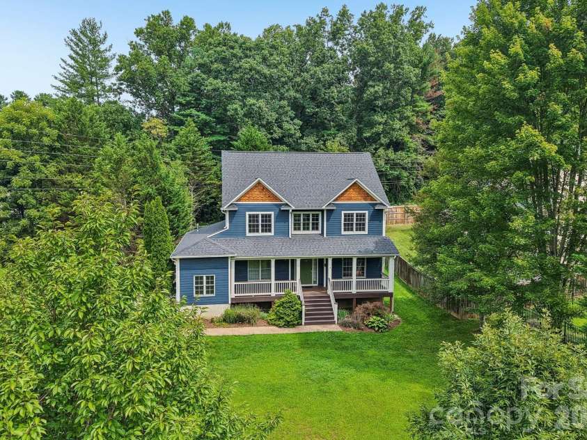 5 Amelia Court, Arden, NC 28704.  MLS# CAR4416847, YatesRealty ID 46025. 