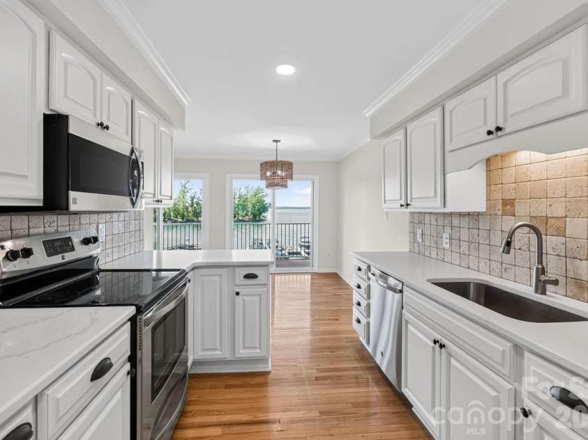 20407 Harborgate Court, Cornelius, NC 28031.  MLS# CAR4414906, YatesRealty ID 46028. 