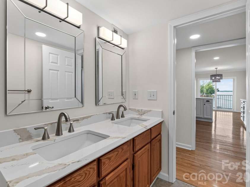 20407 Harborgate Court, Cornelius, NC 28031.  MLS# CAR4414906, YatesRealty ID 46028. 