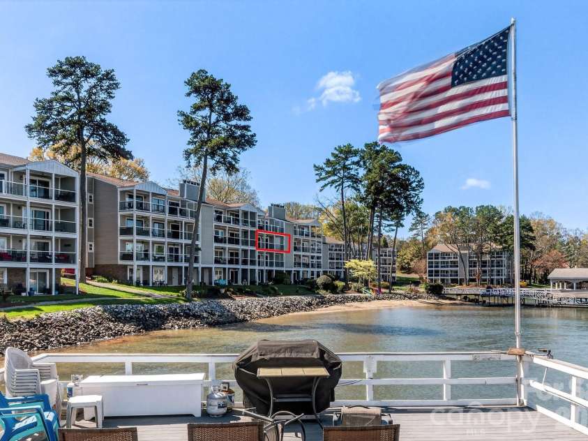 20407 Harborgate Court, Cornelius, NC 28031.  MLS# CAR4414906, YatesRealty ID 46028. 