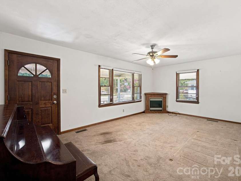 100 Abernathy Street, Mount Holly, NC 28120.  MLS# CAR4416891, YatesRealty ID 46029. 